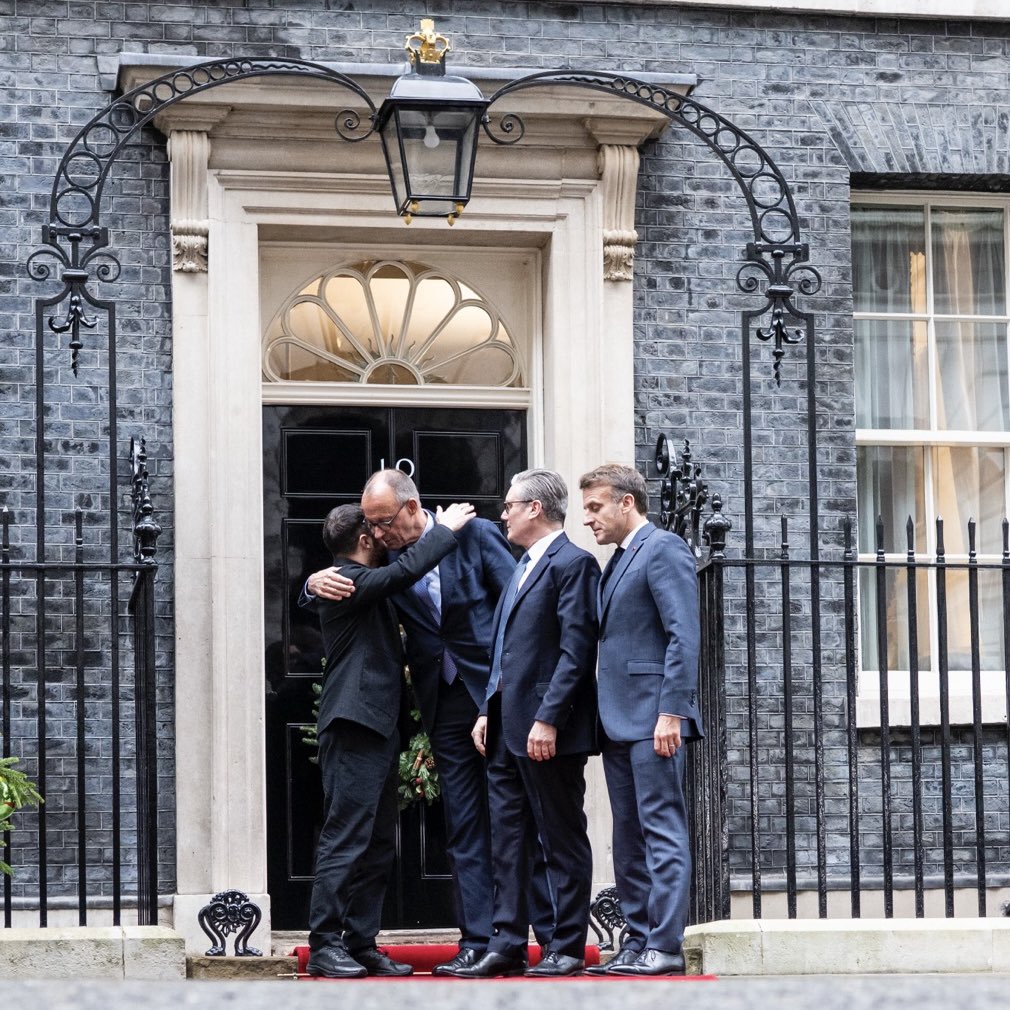 Канцлер Мерц: Судьба Украины — это судьба Европы. Мы здесь, чтобы посмотреть, как можно активизировать наши усилия. Ни у кого не должно быть сомнений: наша поддержка не ослабеет.