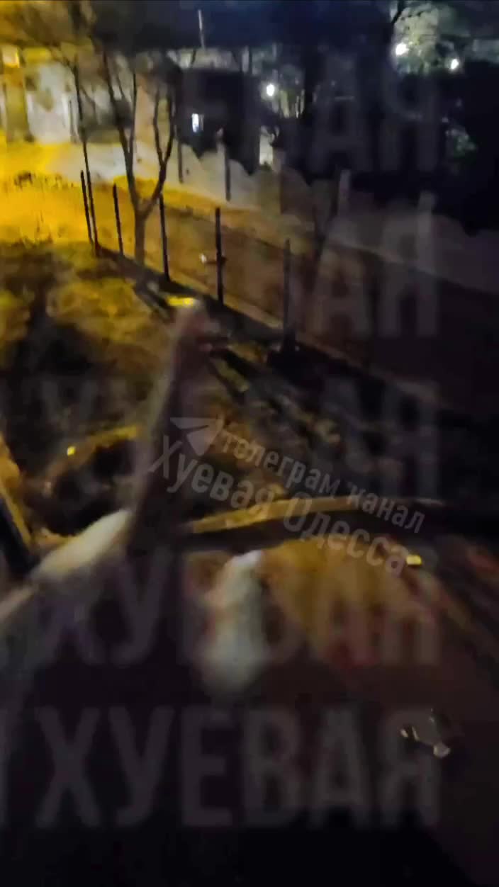 В Одессе зафиксировано несколько ударов беспилотников.