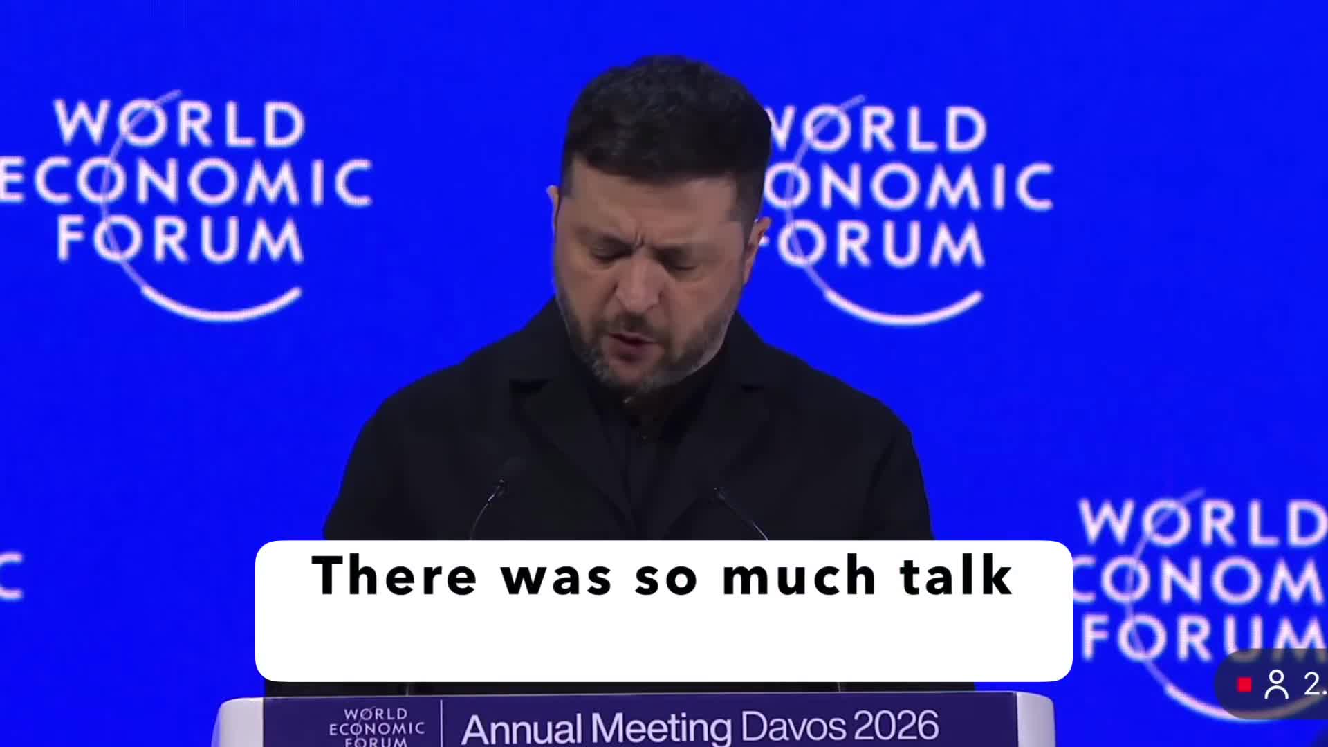 Zelensky, Davos'ta İran hakkında şunları söyledi: Siyasiler pozisyon almaya başladığında, Ayetullah zaten binlerce insanı öldürmüş oluyor. Rejim ayakta kalırsa, her zorbalığa açık bir mesaj gönderir: Yeterince insan öldürürseniz iktidarda kalırsınız. İran'daki protestolar hakkında çok konuşuldu, ancak bunlar kan içinde boğuldu. Dünya yeterince yardım etmedi, İran halkı da öyle, bu doğru. Kenarda durdu. Siyasetçiler işe geri dönüp pozisyon almaya başladığında, Ayetullah zaten binlerce insanı öldürmüş oluyor. Peki bu kan dökülmesinden sonra İran ne olacak Rejim ayakta kalırsa, her zorbalığa açık bir mesaj gönderir: Yeterince insan öldürürseniz iktidarda kalırsınız. Avrupa'da bu mesajın gerçeğe dönüşmesine kimin ihtiyacı var Ve yine de Avrupa kendi yanıtını oluşturmaya bile çalışmadı.