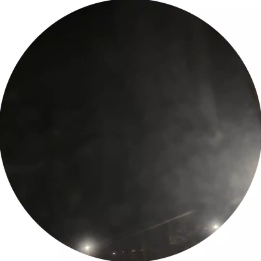 Повідомляється про кілька вибухів у порту Маріуполя