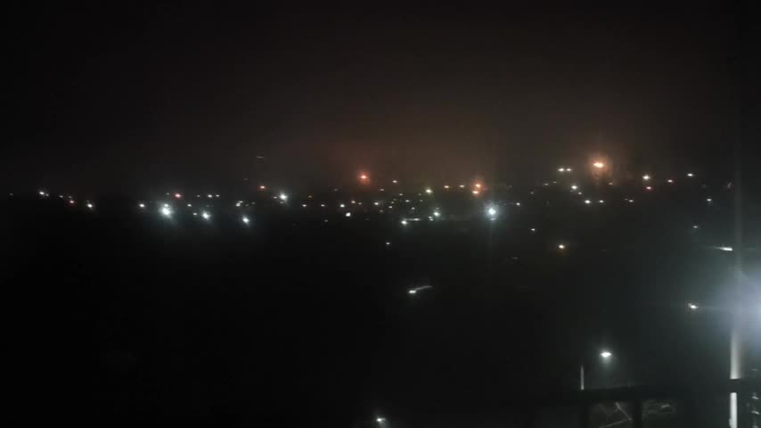 Сообщается о взрывах на Алчевском металлургическом заводе.