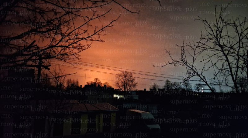 Сообщается о взрывах на нефтяном терминале в Усть-Луге.