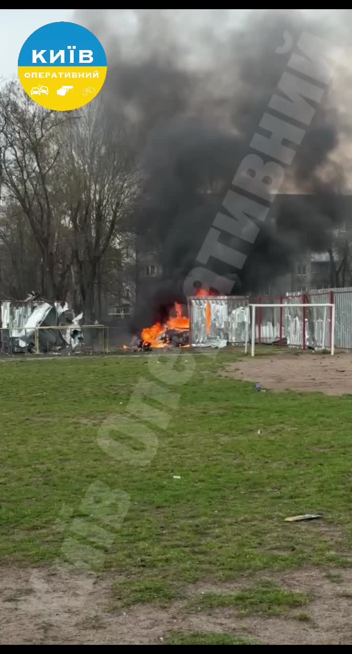 Un dron impactó una zona residencial cerca de una escuela en Vyshneve.