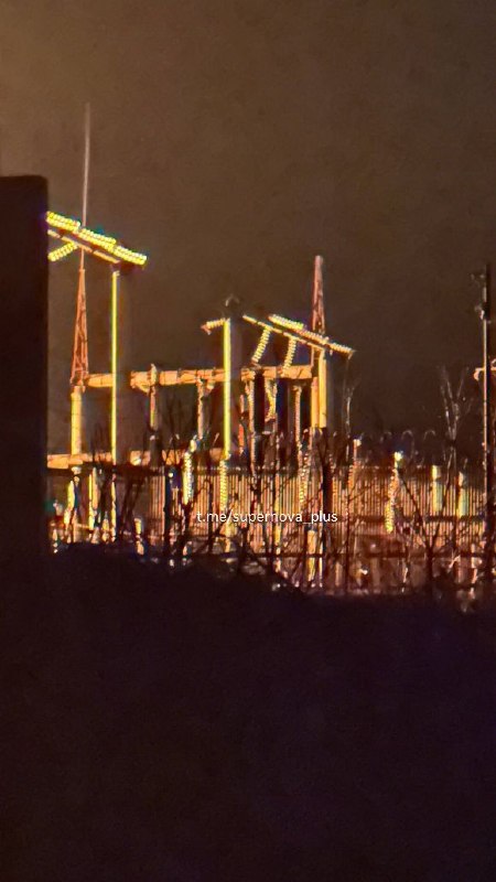 Повідомлялося про вибухи на підстанції в Мелітополі. У районі відключено електроенергію.