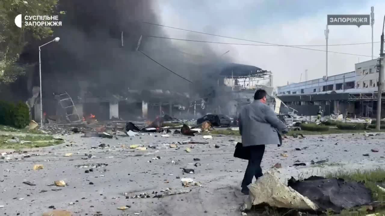 Damage in Zaporizhzhia as result of airstrike with glide bomb
