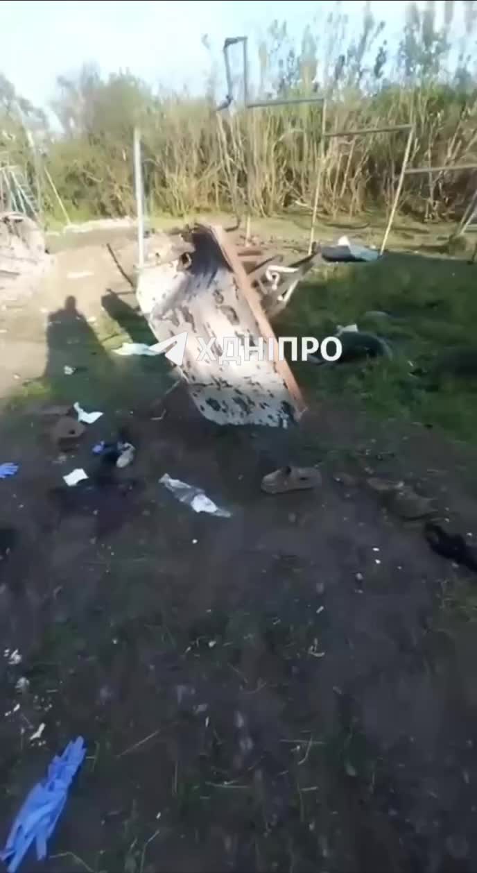 Внаслідок авіаудару в селі Дубовики Синельниківського району загинуло 4 людини