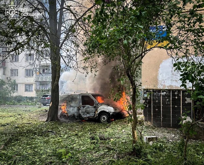Ущерб гражданскому имуществу в Одессе в результате удара беспилотника.