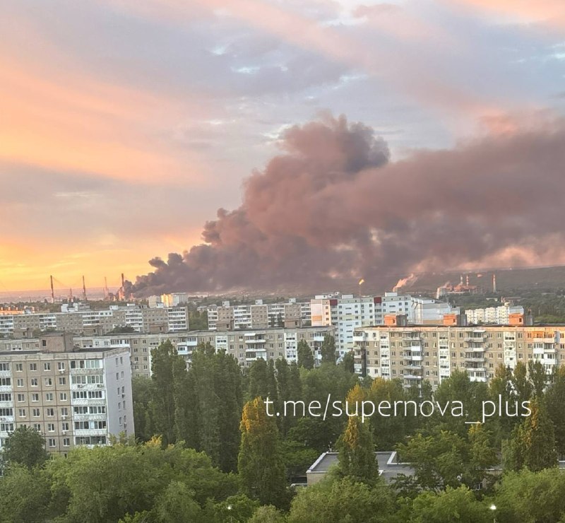 Беспилотники атаковали Саратовский НПЗ