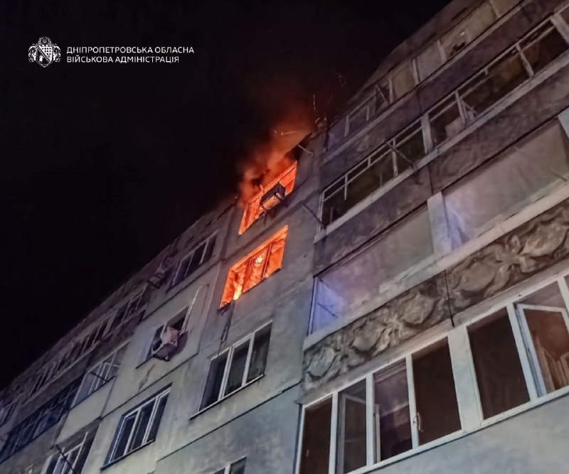 Беспилотник врезался в жилой дом в Павлограде.