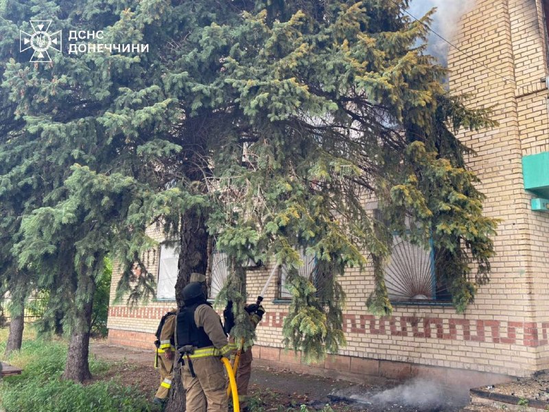 Dün Donetsk bölgesinde Rus saldırıları sonucu 2 kişi yaralandı.