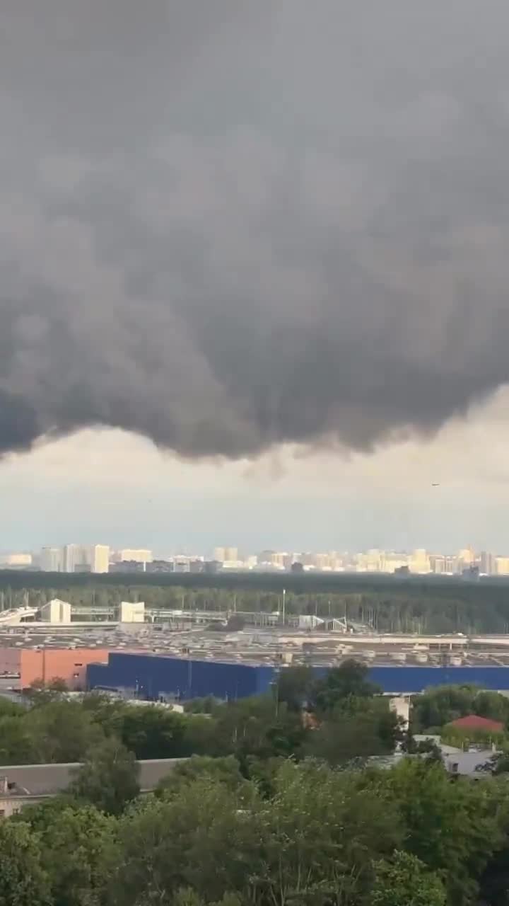 Безпілотники здійснили наліт на Капотню, кілька невдалих запусків ППО