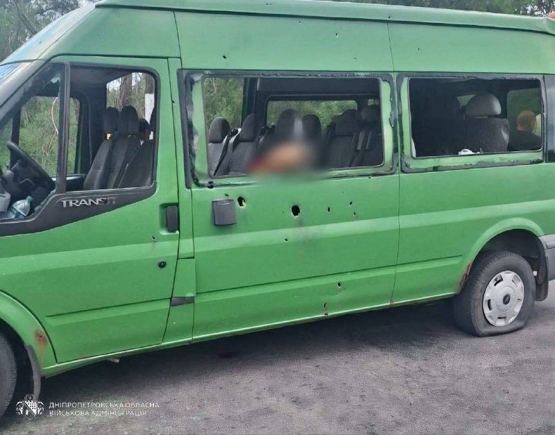 Внаслідок удару дрона по автобусу в Нікополі загинуло 2 людей, 12 отримали поранення