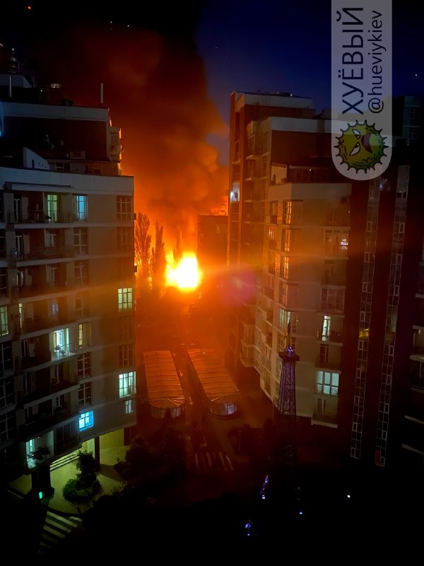 Incendio en Pechersk, Kyiv.