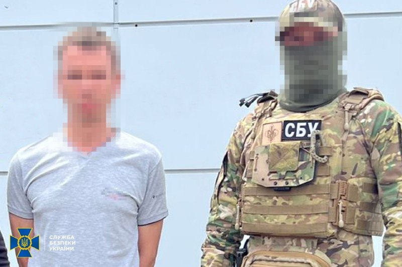 Служба безпеки України затримала агентів ФСБ у Дніпрі. За версією слідства, затримані місцеві жителі збирали інформацію для російських ракетних та безпілотних атак на енергетичні об'єкти регіону.