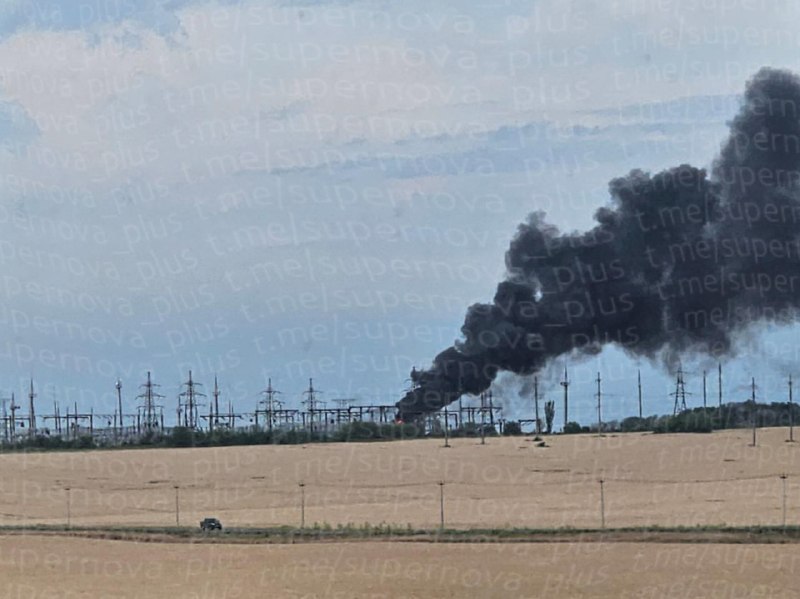Şaktarsk yakınlarındaki trafo merkezinde yangın çıktı.