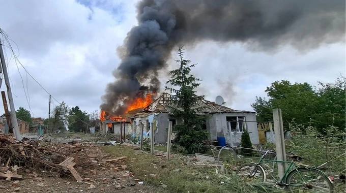 Внаслідок російських обстрілів в Очакові Миколаївської області поранено 8 людей