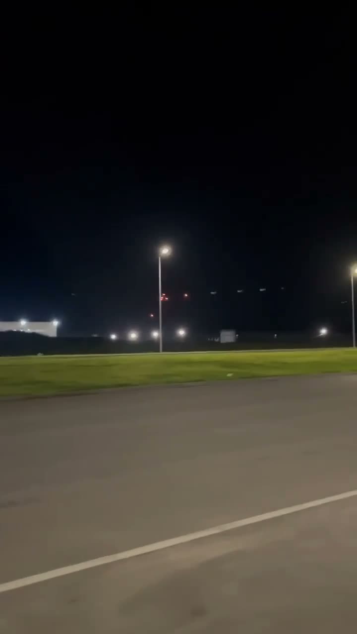 Tambov'da hava savunma sistemlerinin devreye girmesinin ardından büyük bir yangın çıktı.