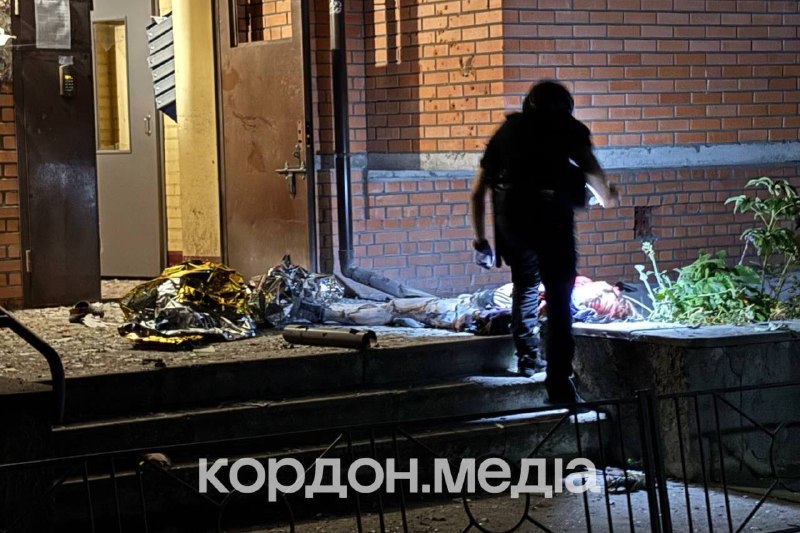 Одна людина загинула, ще одна поранена внаслідок удару безпілотників у Сумах