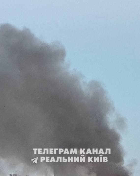 Incendio en Kyiv tras ataques rusos