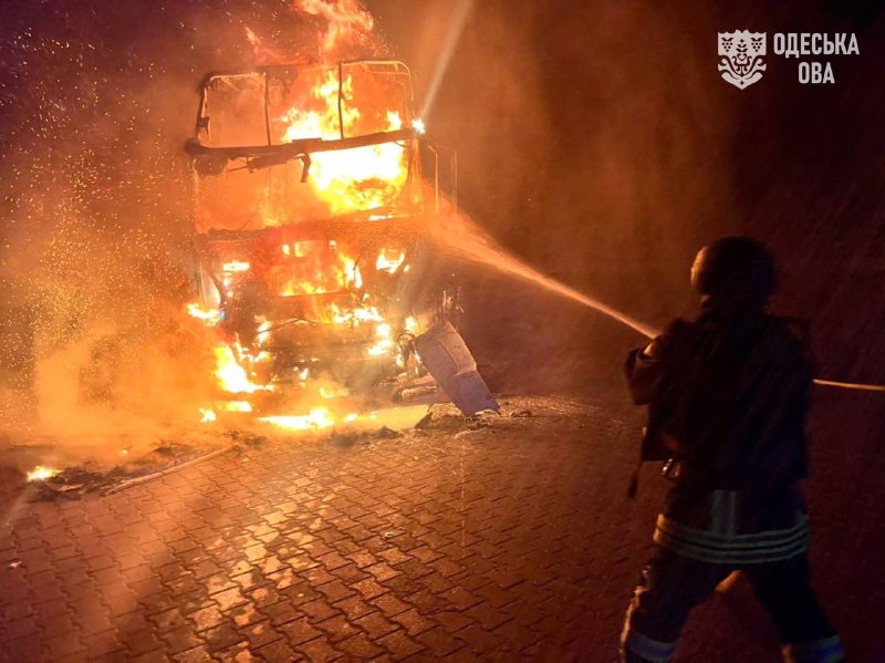 Внаслідок російського обстрілу підприємства в Одеській області поранено 8 людей