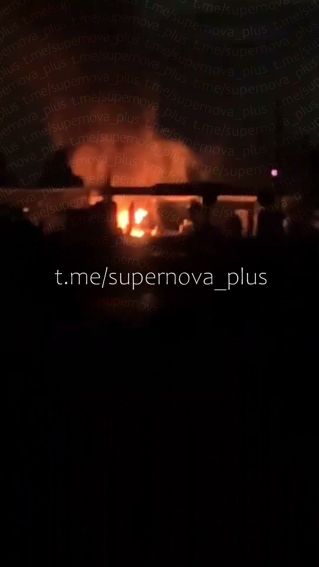 Вантажівку атакували, можливо, за допомогою дрона, і вона загорілася на кордоні між Білоруссю та Росією