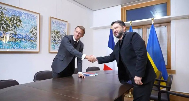 New packages to strengthen Ukrainian aviation will be available this month, says Zelensky following meeting with Emmanuel Macron in Brussels