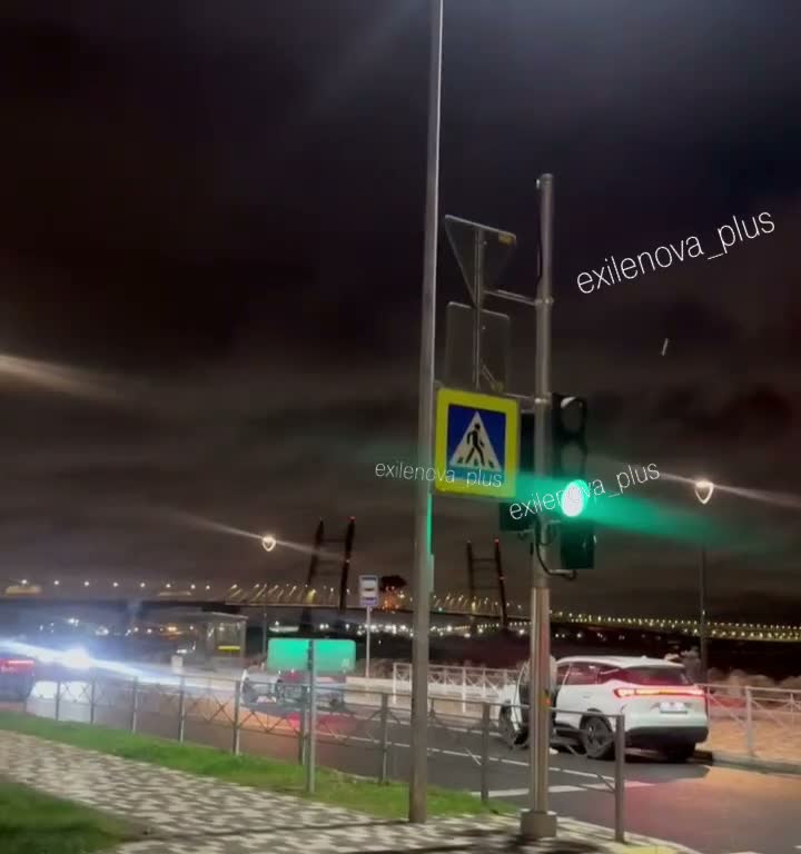 St. Petersburg'taki limana drone saldırısı